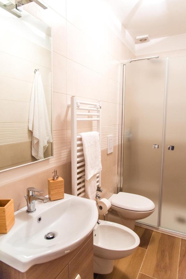 Palazzo Le Travi Hotel Bari Eksteriør billede