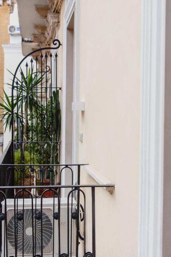 Palazzo Le Travi Hotel Bari Eksteriør billede